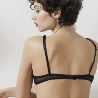 Soutien-gorge en maille transparente et style bondage – séduction audacieuse