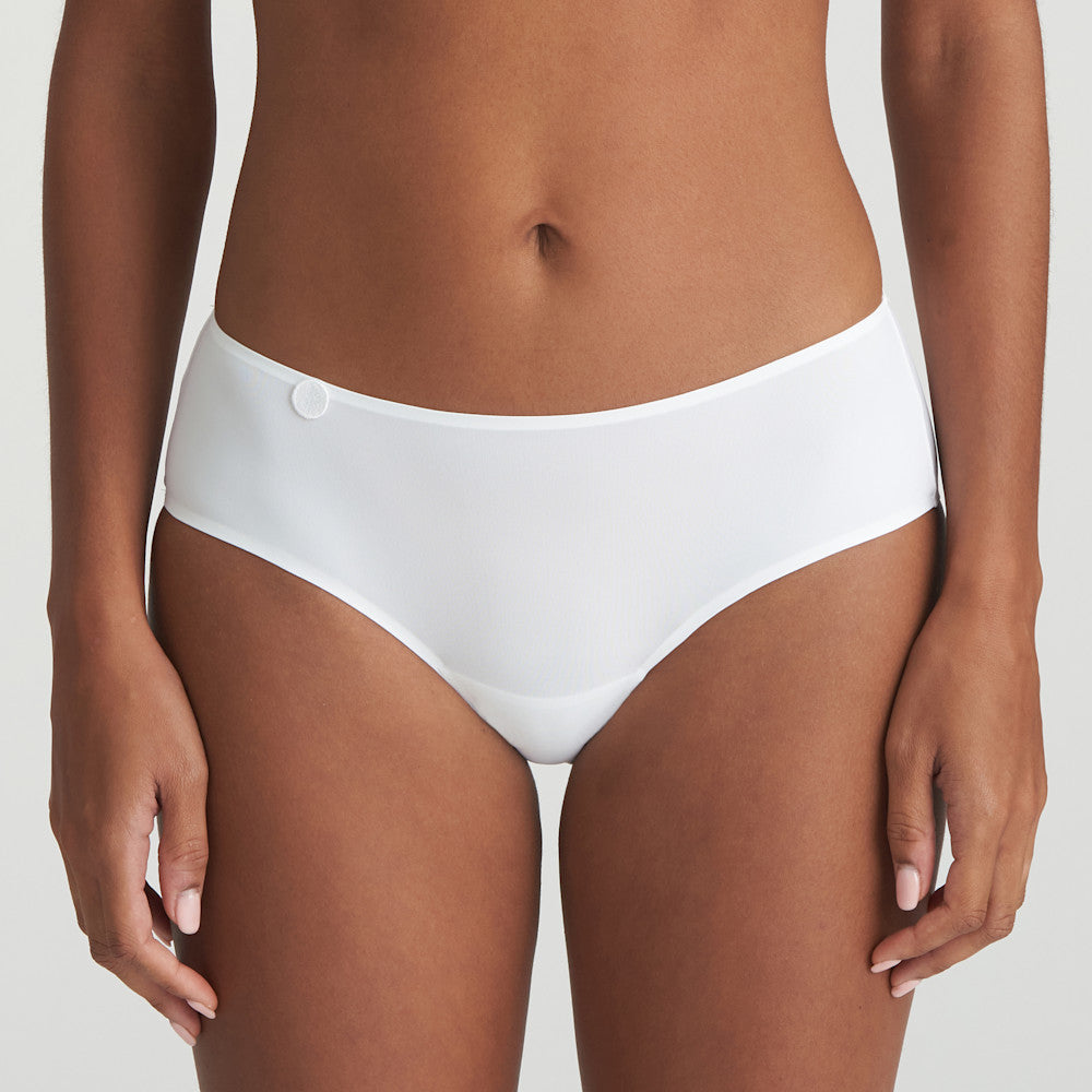 Hotpants/Shorty Blanc : Confort, Élégance avec Tom -N°282