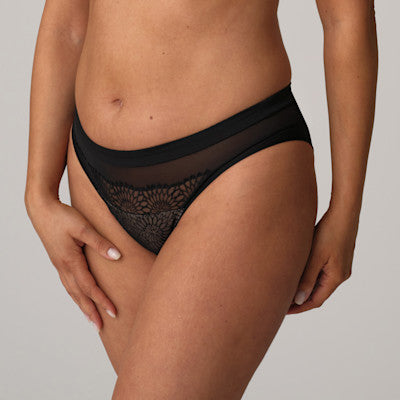 Slip Brésilien en Tulle Noir Brodé - Modèle Sophora, Élégance Et Séduction