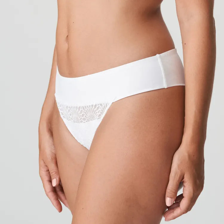 PrimaDonna String blanc en tulle brodé… Lingerie mariage élégante et sensuelle