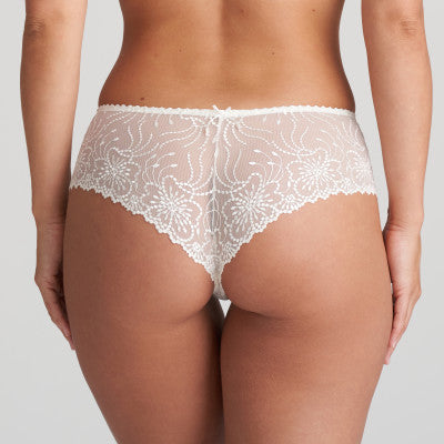 String Femme En Broderie Fine - Jane : Lingerie Élégante Et Sensuelle -N°325