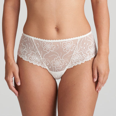 String Femme En Broderie Fine - Jane : Lingerie Élégante Et Sensuelle -N°325