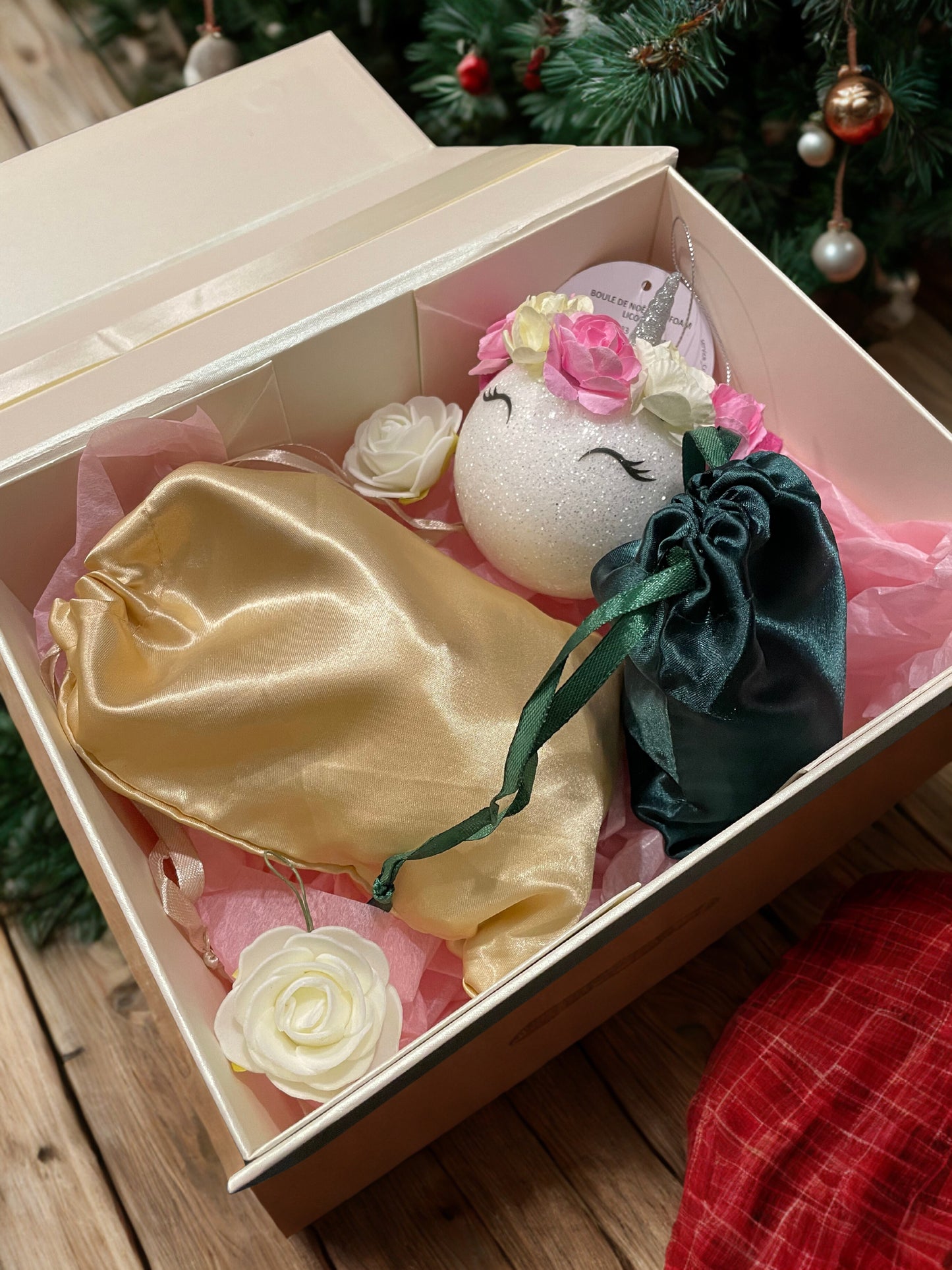 COFFRET CADEAU Doré / SAC SATIN Beige Doré