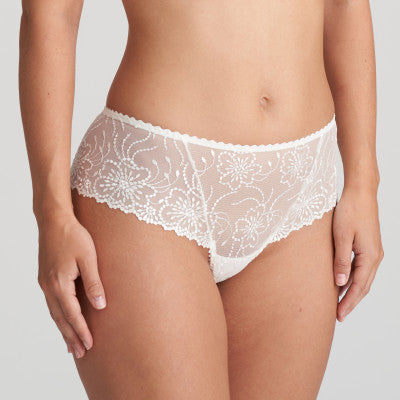String Femme En Broderie Fine - Jane : Lingerie Élégante Et Sensuelle -N°325