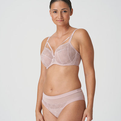 Slip Brésilien en Tulle Bois De Rose Brodé - L’Élégance Du Modèle Sophora -N°354