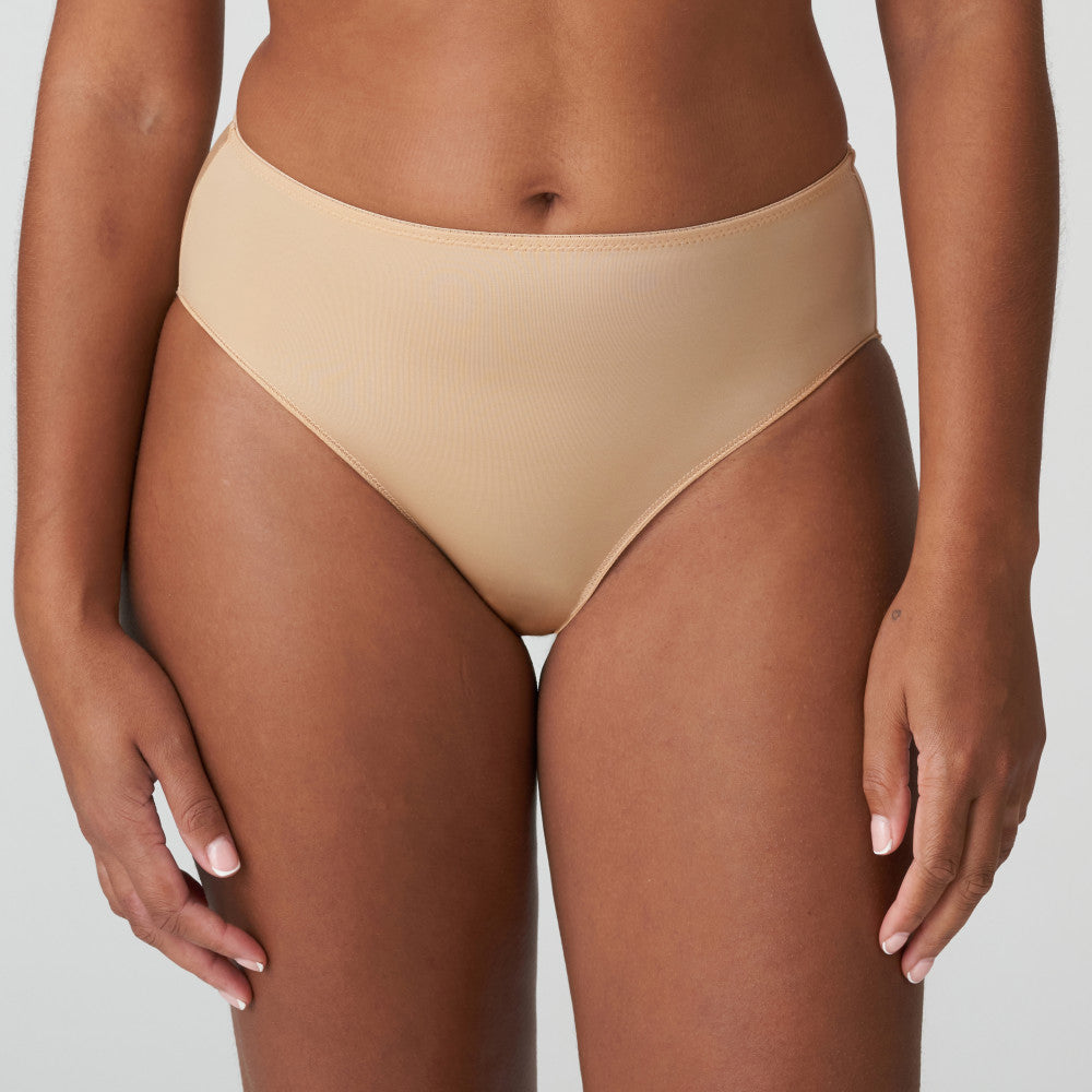 Slip Taille Haute Cognac Satin - Élégance et Confort Sculptant
-N°271